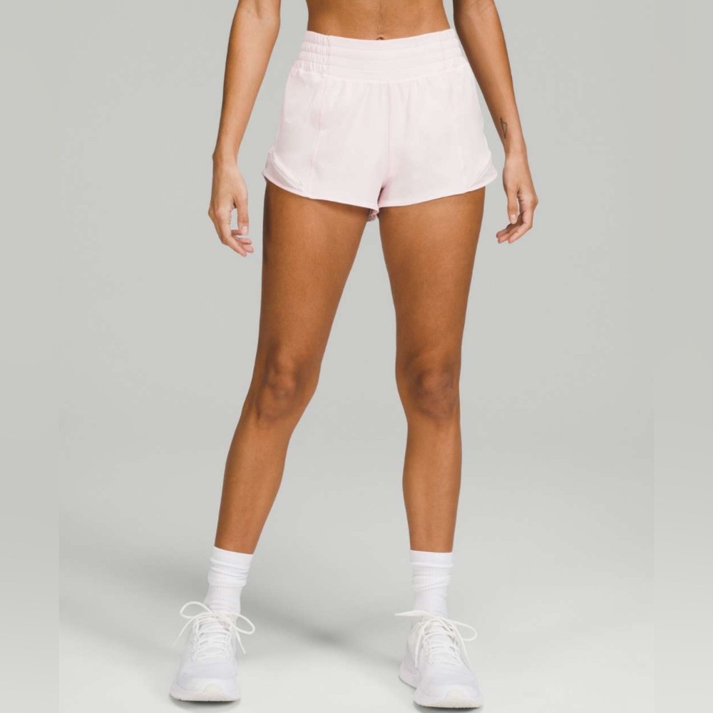 Lululemon Hotty Hot High- Rise Lined Short 2.5”